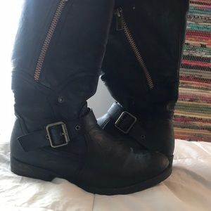 Hardly worn warm high boots